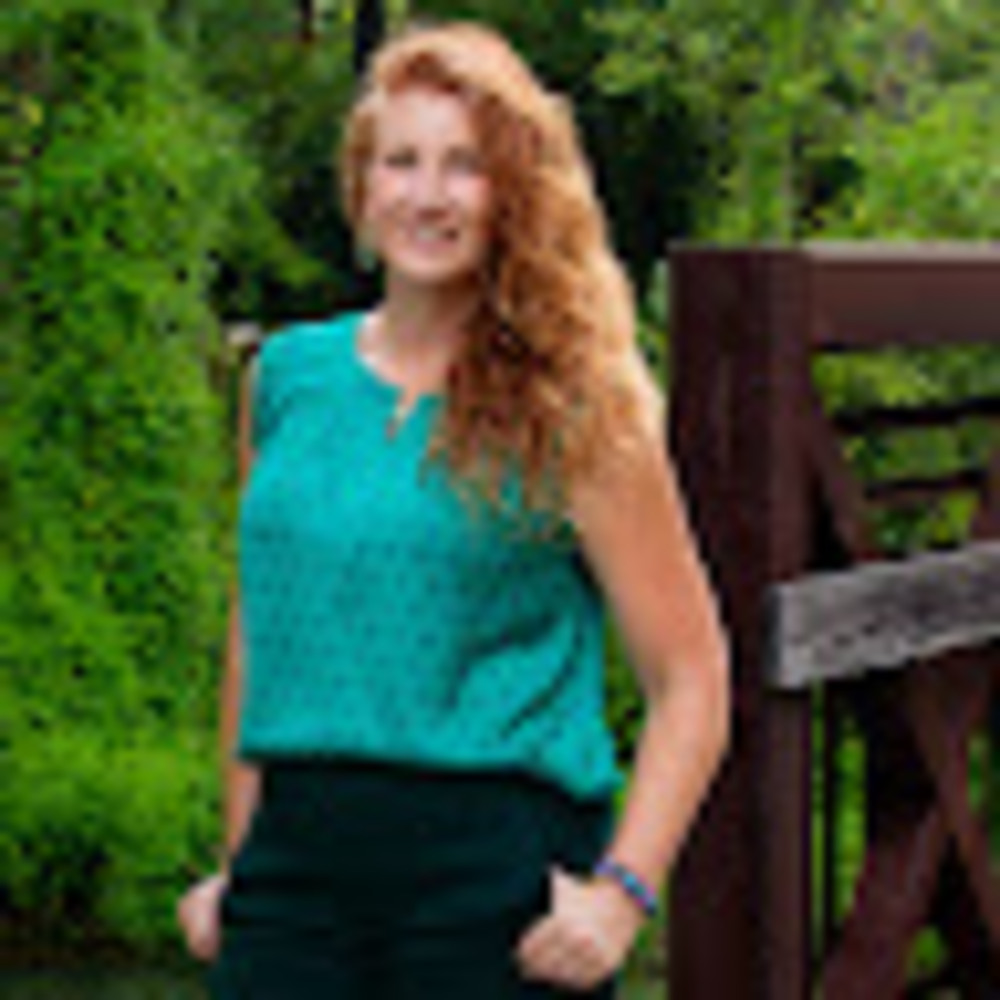 Meet your Posher, Candis